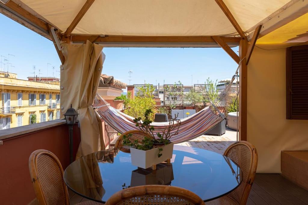 Penthouse With Jacuzzi On Private Terrace In Trastevere Rome Luaran gambar